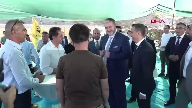 Son dakika haberi... BAKAN ÇAVUŞOĞLU: DAHA ÖNCE MUZU İTHAL EDERKEN BUGÜN MUZ, MANGO, AVOKADO İHRAÇ EDER HALE GELDİK