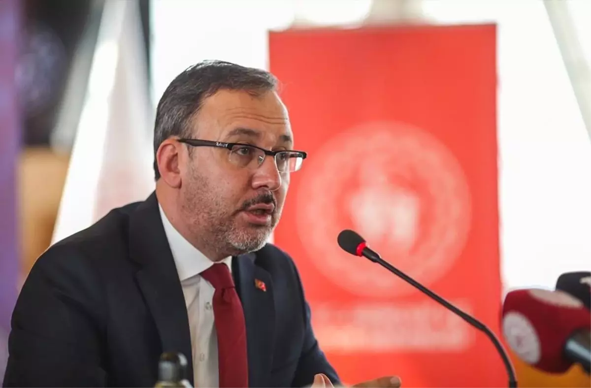 Bakan Kasapoğlu'ndan Tokyo Paralimpik Oyunları kotası alan haltercilere tebrik