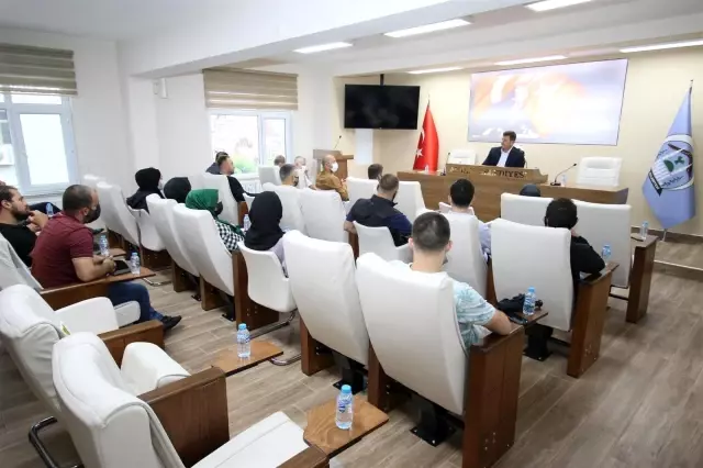 Başkan Soykan, müteahhitlerle toplantıda bir araya geldi