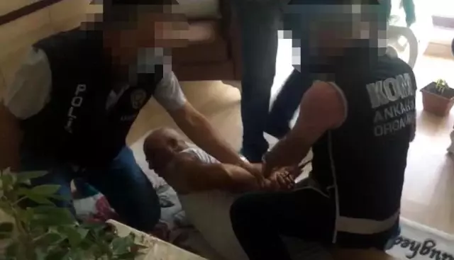 Başkent'te tefecilere yönelik düzenlenen operasyonda 12 kişiye gözaltı Başkent'te tefecilere yönelik düzenlenen operasyonda 12 kişiye gözaltı