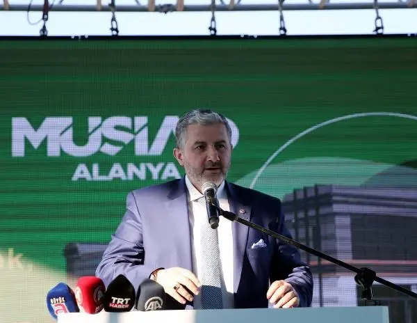 Son dakika haberi... BAKAN ÇAVUŞOĞLU: DAHA ÖNCE MUZU İTHAL EDERKEN BUGÜN MUZ, MANGO, AVOKADO İHRAÇ EDER HALE GELDİK