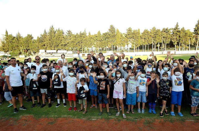 Çeşme Belediyespor Yaz Spor Okulları başladı
