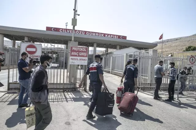 Cilvegözü Sınır Kapısı'ndan Kurban Bayramı öncesi Suriye'ye geçişler başladı