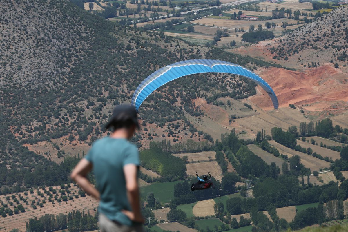 Cross Country Uluslararası Yamaç Paraşütü Mesafe Yarışı başladı