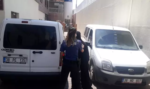 DEAŞ mensubu 2 kadın adliyeye sevk edildi