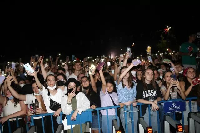 Ece Seçkin Kocaeli'yi coşturdu