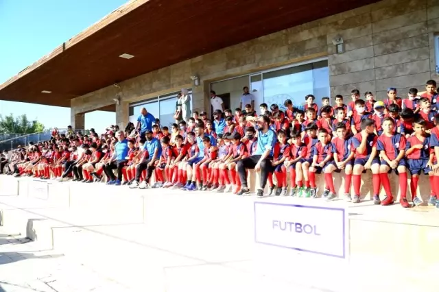 Elazığ Belediyesi yaz spor okulları açılış töreni gerçekleştirildi
