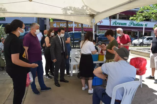 Espiye ilçesinde aşı çadırı kuruldu Espiye ilçesinde aşı çadırı kuruldu