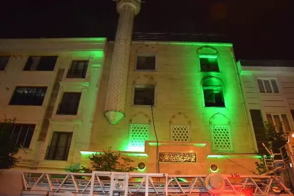 Son dakika: GAZİOSMANPAŞA'DA KUR'AN KURSU'NDA KORKUTAN YANGIN