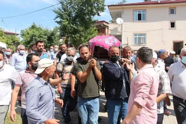 KAZADA ÖLEN 8,5 AYLIK HAMİLE ESRA İLE YEĞENİ TAHA TOPRAĞA VERİLDİ