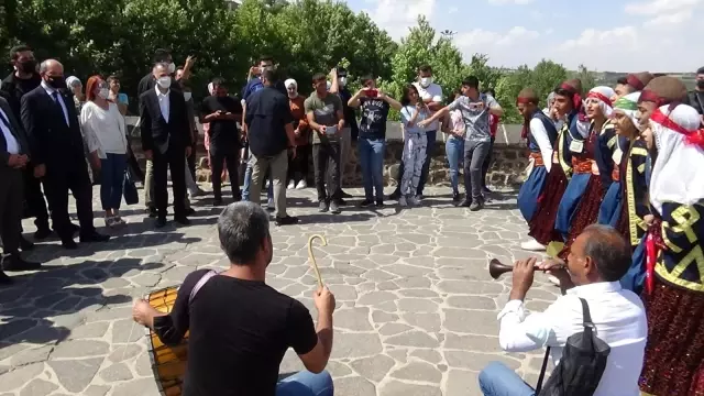 KKTC Cumhurbaşkanı Tatar, Diyarbakır'da Kıbrıs Gazileri ile bir araya geldi