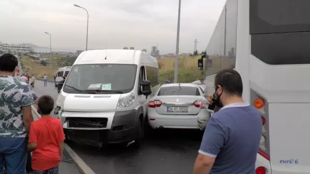 Son dakika haber! Maltepe'de 5 aracın karıştığı zincirleme trafik kazası: 2 yaralı