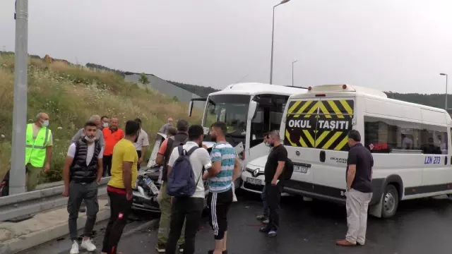 Son dakika haber! Maltepe'de 5 aracın karıştığı zincirleme trafik kazası: 2 yaralı
