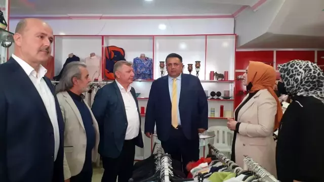 Osmancık'ta 'hayır çarşısı' açıldı