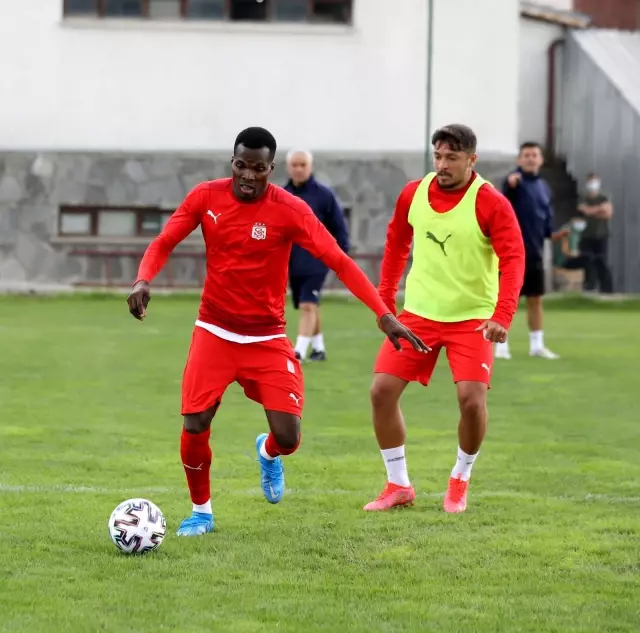 Sivasspor'da hazırlıklar Gerede'de devam ediyor