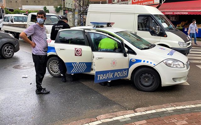 ters yonden giden servis minibusu motosikletl 2 14249506 o