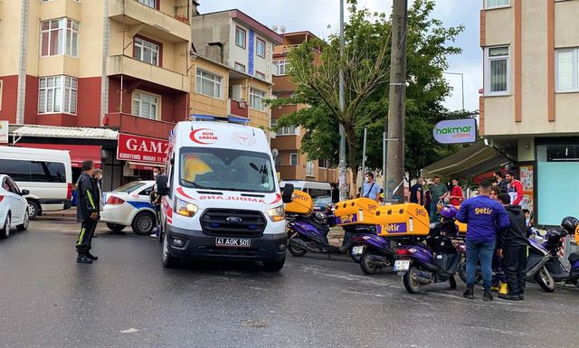 ters yonden giden servis minibusu motosikletl 4 14249506 o