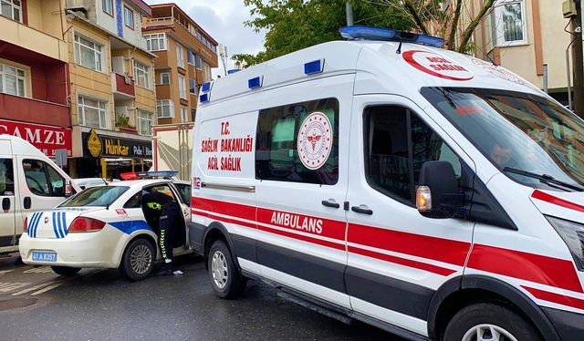 ters yonden giden servis minibusu motosikletl 7 14249506 o