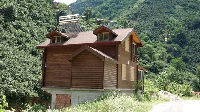 Tosuncuk, memleketi Giresun'da dere yatağına kaçak villa yaptırmış