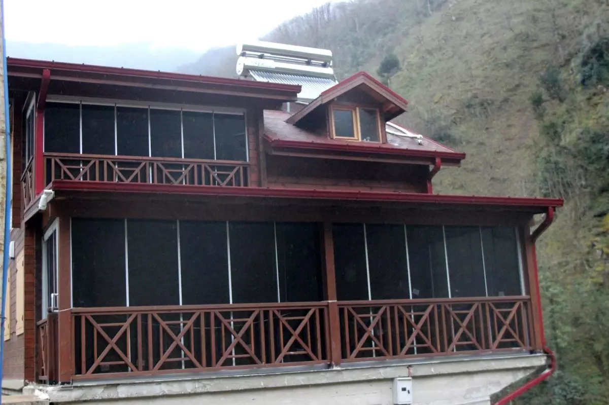 'Tosuncuk'un memleketine yaptırdığı villanın kaçak olduğu ortaya çıktı