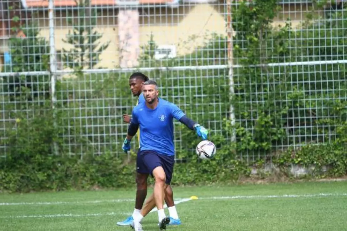 Adana Demirspor'un kalecisi Ferhat Kaplan: Geldiğim için çok mutlu ve onurluyum