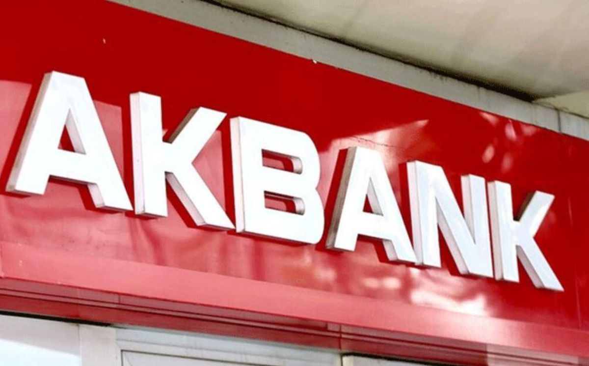 Akbank çöktü mü? Akbank problem mi var? Akbank sorun çözüldü mü?