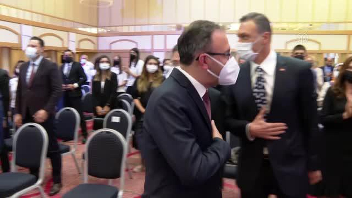 Bakan Kasapoğlu: 'Spora ve sporcuya tüm imkanlarımızı hiçbir engel tanımaksızın seferber etmeye devam edeceğiz'