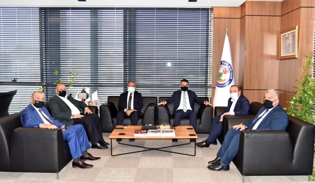 Bakan Pakdemirli, Toç-Bir-Sen'i ziyaret etti