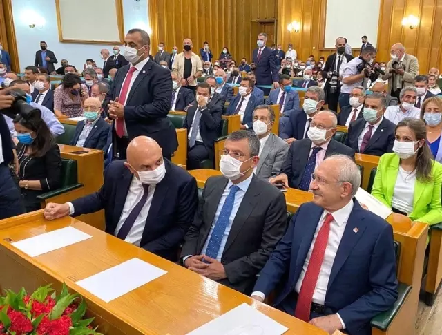 Başkan Ataç muhtarlar ve esnafla birlikte Kılıçdaroğlu'nu ziyaret etti