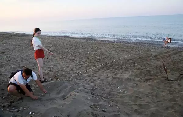 BELEK SAHİLİNDE CARETTA YUVALARI 2 BİNİ AŞTI