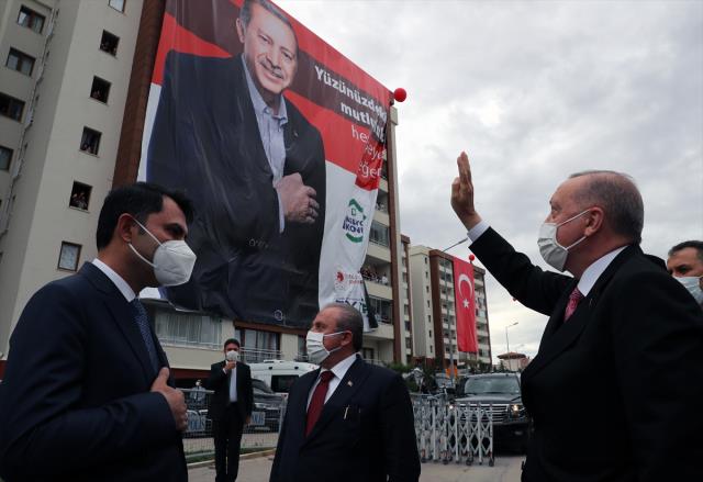 Cumhurbaşkanı Erdoğan, 'Önümüzde 2 hedef var' diyerek müjdeyi verdi: 2023'e kadar milletimizin hizmetine sunacağız