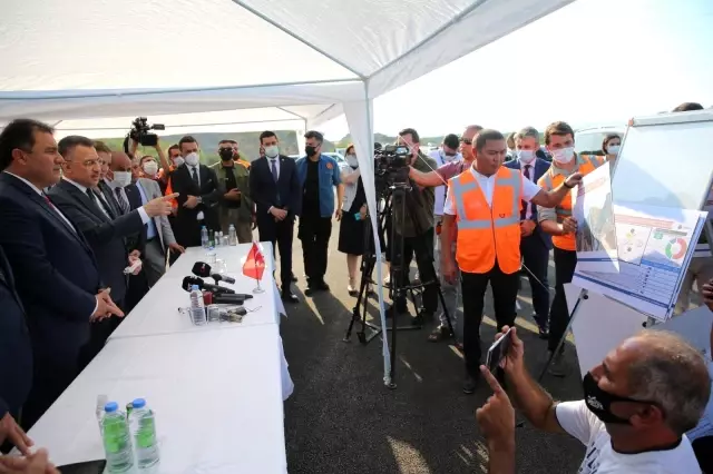 Cumhurbaşkanı Yardımcısı Oktay, KKTC'deki Kuzey Çevre Yolu'nda incelemelerde bulundu Cumhurbaşkanı Yardımcısı Oktay, KKTC'deki Kuzey Çevre Yolu'nda incelemelerde bulundu