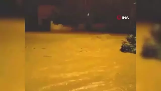 duzce de siddetli yagmur su taskinlarina neden oldu haberler