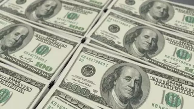 Güne düşüşle başlayan dolar 8,68'den satılıyor Güne düşüşle başlayan dolar 8,68'den satılıyor