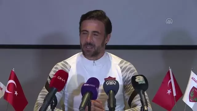 Hatayspor Teknik Direktörü Ömer Erdoğan: 'Keyif veren futbol izlettirmek istiyoruz'
