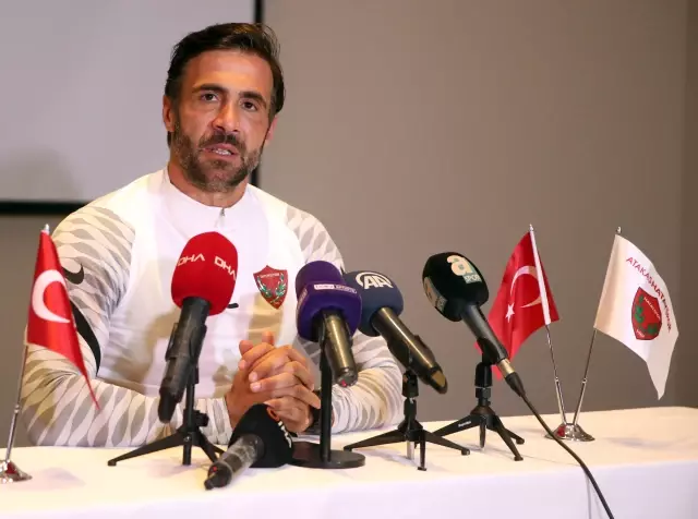 Hatayspor Teknik Direktörü Ömer Erdoğan: 'Keyif veren futbol izlettirmek istiyoruz' Hatayspor Teknik Direktörü Ömer Erdoğan: 'Keyif veren futbol izlettirmek istiyoruz'