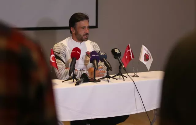 Hatayspor Teknik Direktörü Ömer Erdoğan: 'Keyif veren futbol izlettirmek istiyoruz'