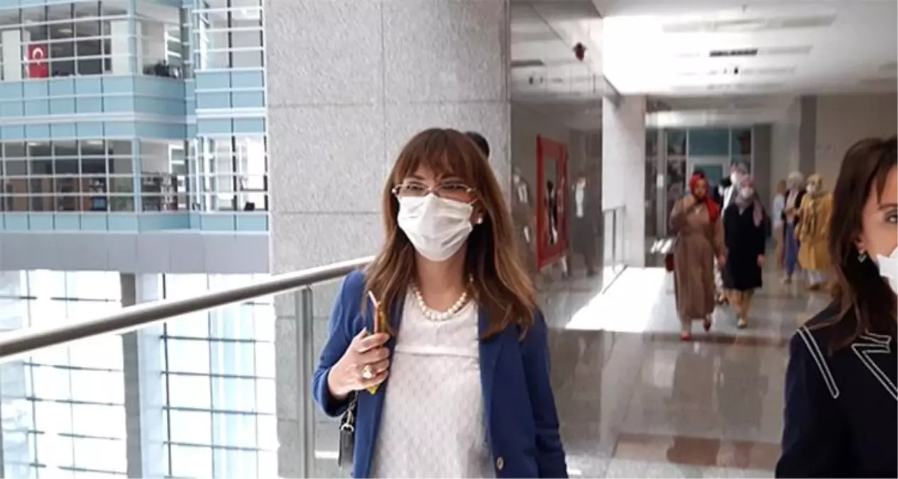 İBB'nin eski Genel Sekreter Yardımcısı Yeşim Meltem Şişli'nin yargılandığı davada 18 kişi şikayetinden vazgeçti