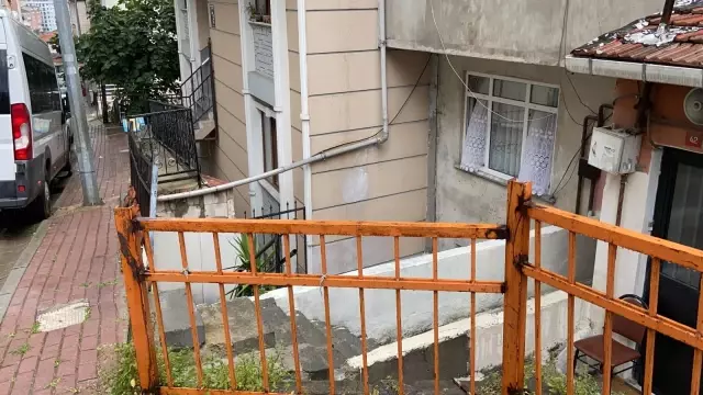 İstanbul'da şüpheli ölüm: Hint keneviri yetiştiren şahıs evinde ölü bulundu