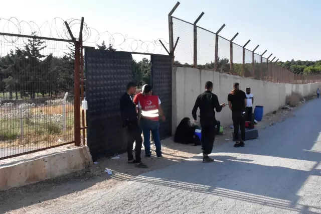 Suriyeliler Kurban Bayramı'nı geçirmek için ülkelerine gidiyor Suriyeliler Kurban Bayramı'nı geçirmek için ülkelerine gidiyor