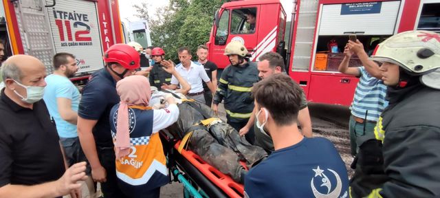 traktor devrilince surucu altinda sikisti maz 14252235 o