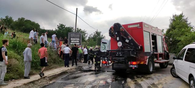traktor devrilince surucu altinda sikisti maz 4 14252235 o