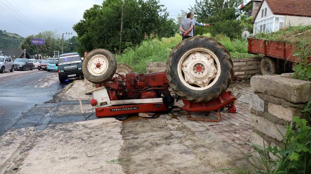 traktor devrilince surucu altinda sikisti maz 6 14252235 o