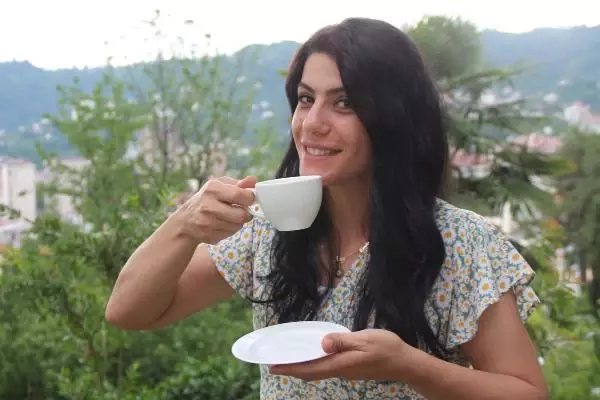 TÜRKİYE'DE ÜRETİLEN YEŞİL ÇAY PUDRASINDAN 'DETOKS ÇAY'I GELİŞTİRİLDİ