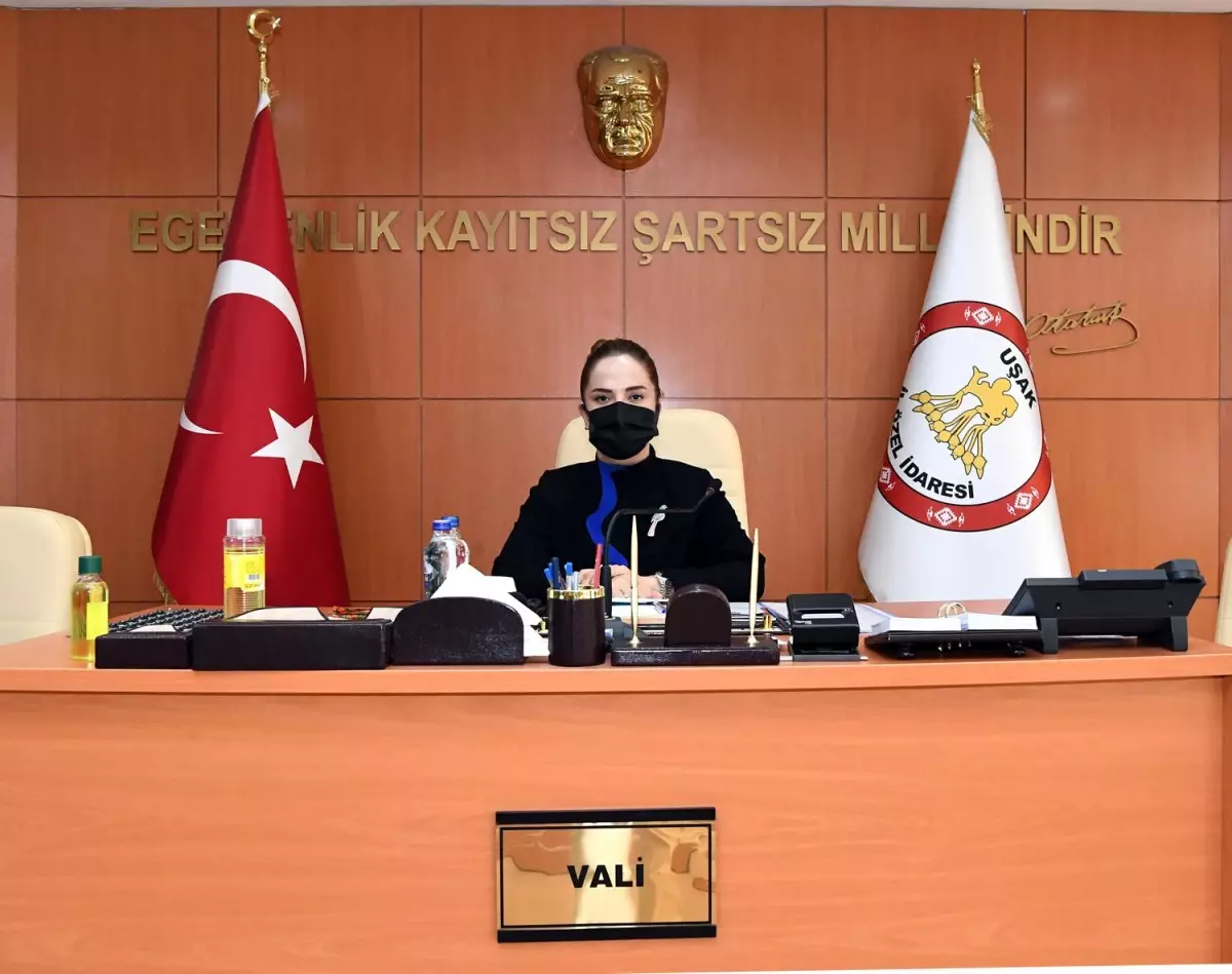 Uşak İli Kalkınma Vakfı 2021 Yılı Genel Kurul'u Vali Funda Kocabıyık'ın başkanlığında yapıldı