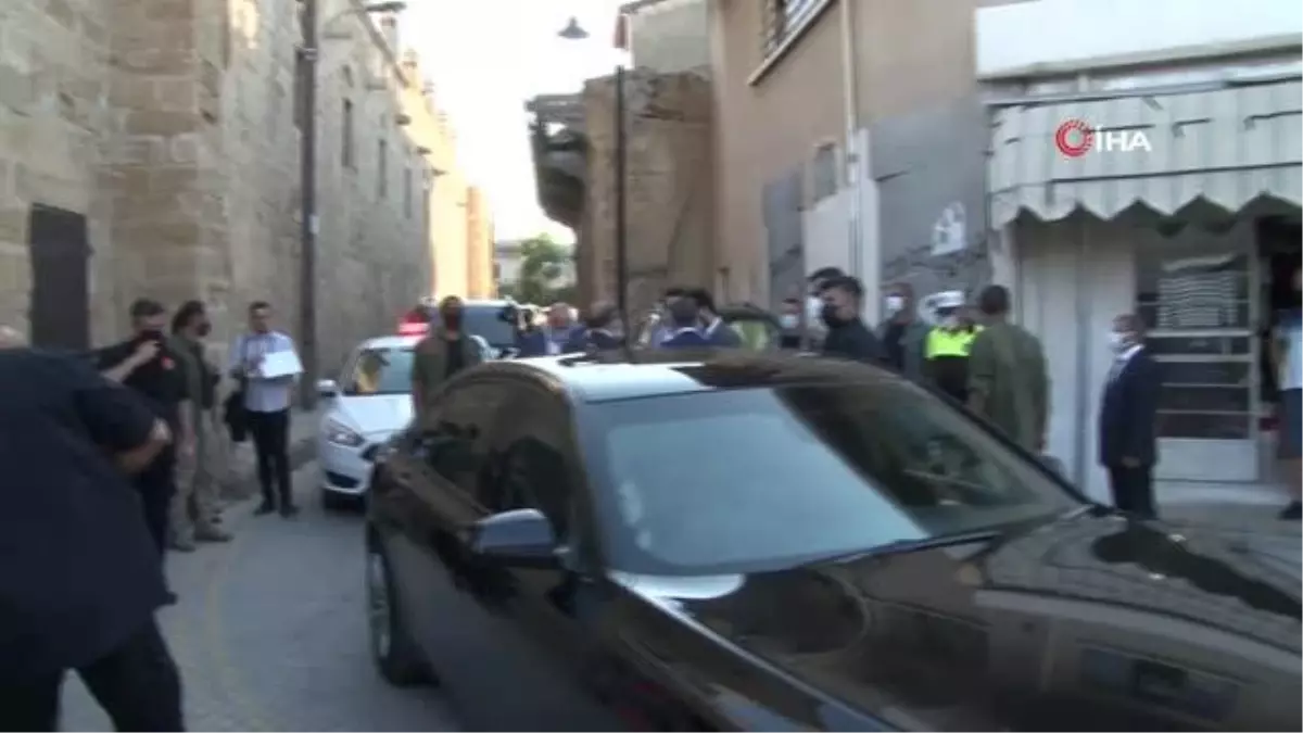 Cumhurbaşkanı Yardımcısı Oktay, KKTC'de gençlerle bir araya geldi