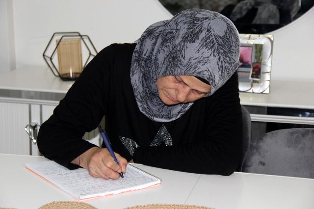 depremde kaybettigi kizini 21 yildir ariyor 4 14252918 o