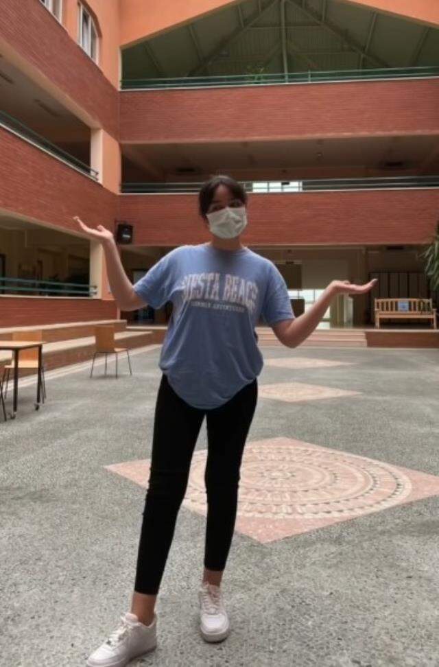 Duru Üst kimdir? Youtuber Duru Üst kimdir, kaç yaşında, nereli, mesleği ne, hangi okula gidiyor? Duru Üst'ün hayatı ve biyografisi!