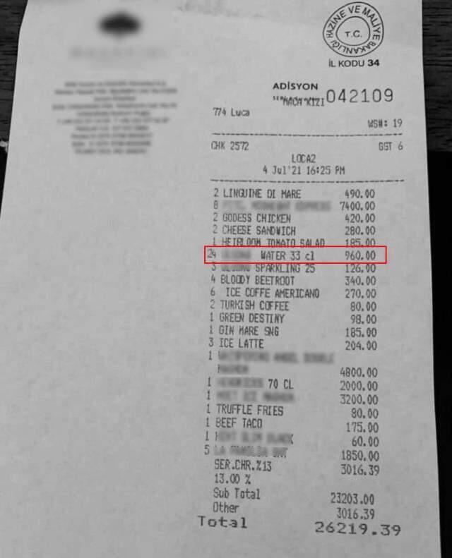 Gören şaşkına döndü! Bodrumda 0.33'lük su için 40 TL hesap Gören şaşkına döndü! Bodrumda 0.33'lük su için 40 TL hesap