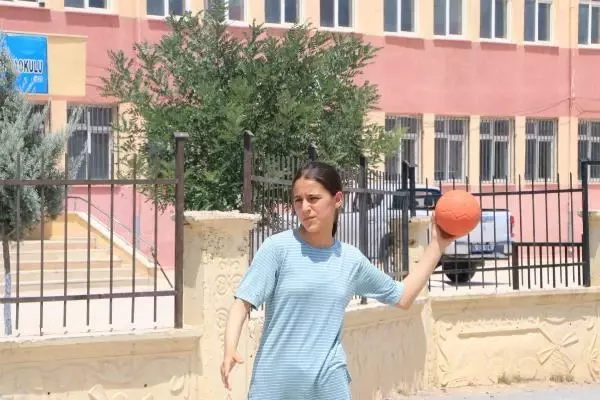 Haliliye Kaymakamlığı: Merve Akpınar ve ailesinin okuluna alınmadığı iddiası gerçeği yansıtmıyor